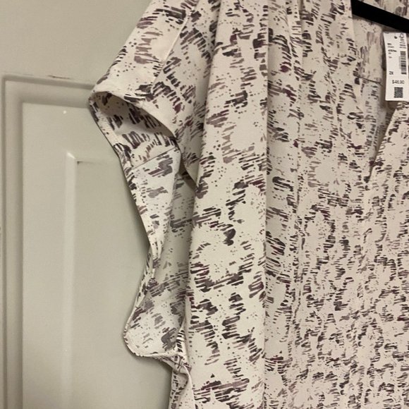 New Reitmans Floral Top 2X - Picture 3 of 7